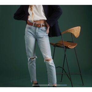 American Eagle AE77 Premium Mom Jean Japanese Salvaged Denim Distressed Size 00